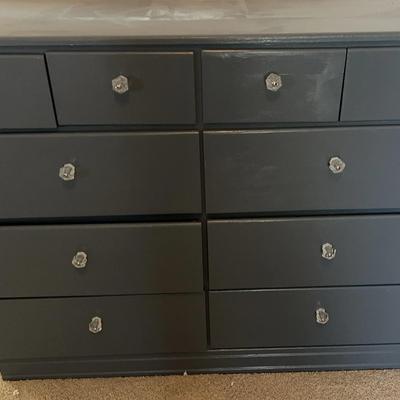 10-Drawer Dresser