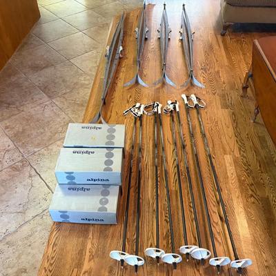 Rossignol Skis And Alpine Shoes 