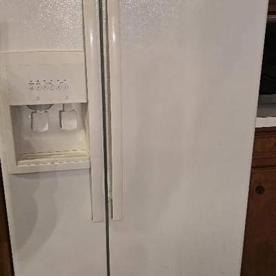 Whirlpool Refrigerator 