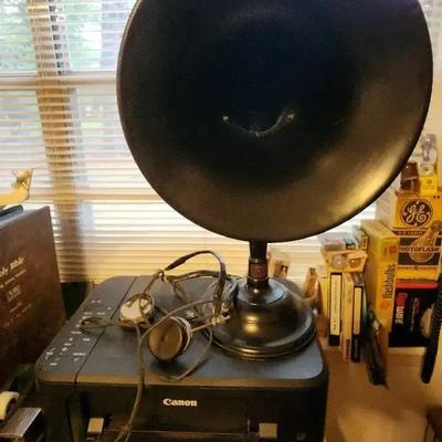 Firth metal Horn Speaker And Headphones 