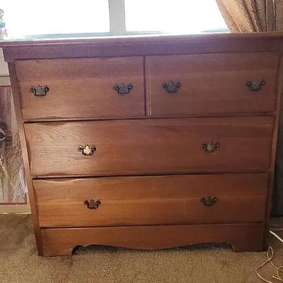 Vintage Chest Of Drawers 
