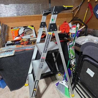 Sale Photo Thumbnail #247