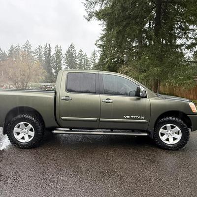 2005 Nissan Titan 4 Wheel Drive 3.6 LE