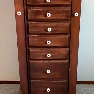 Standing Jewelry Box