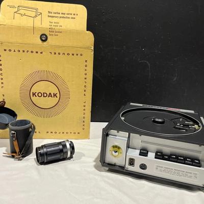 Vintage Kodak Carousel Projector Model 550 + Miranda Lens