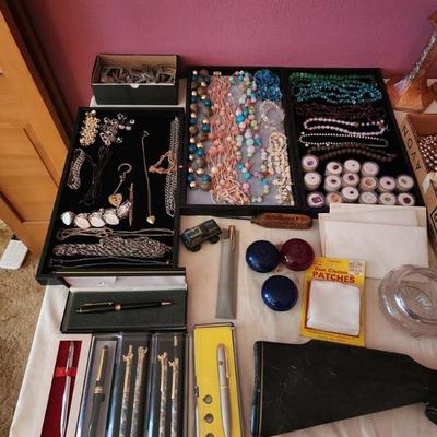 Sale Photo Thumbnail #17