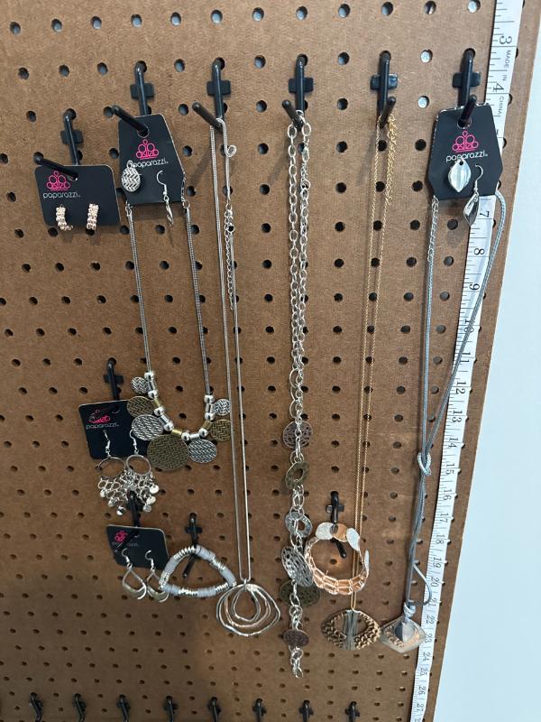 Sale Photo Thumbnail #140