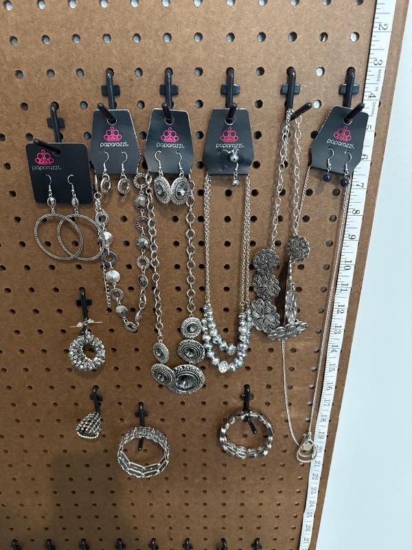 Sale Photo Thumbnail #150