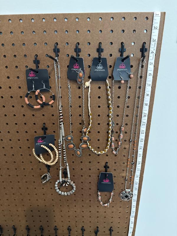 Sale Photo Thumbnail #148