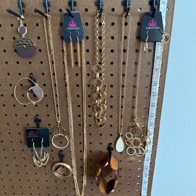 Sale Photo Thumbnail #123