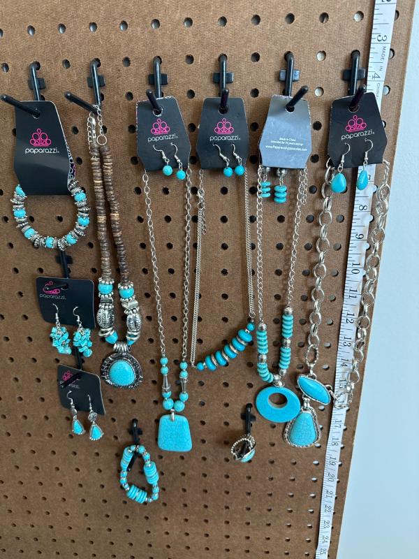 Sale Photo Thumbnail #129