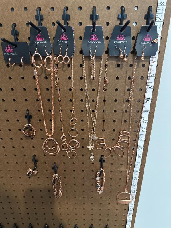 Sale Photo Thumbnail #136