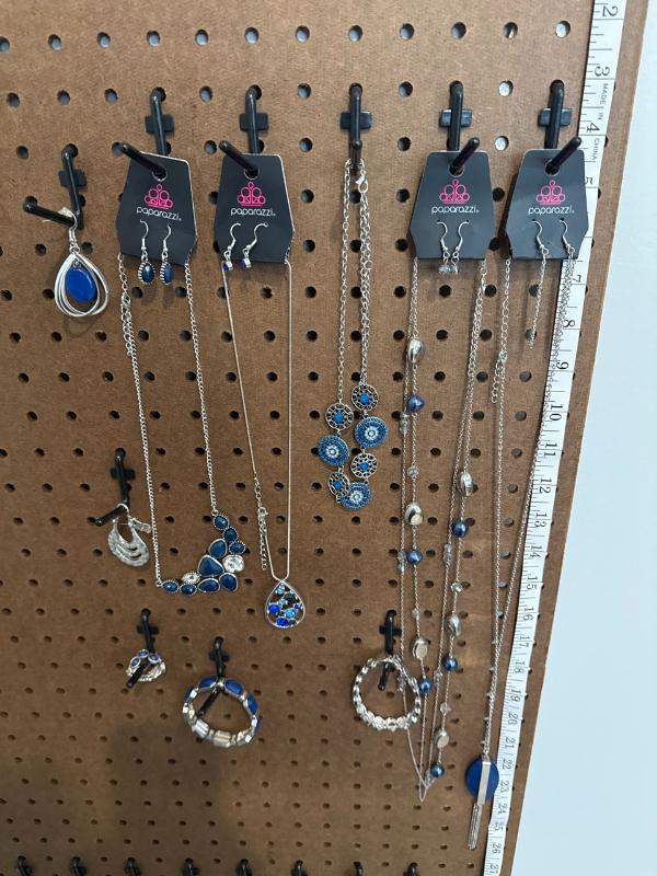 Sale Photo Thumbnail #149