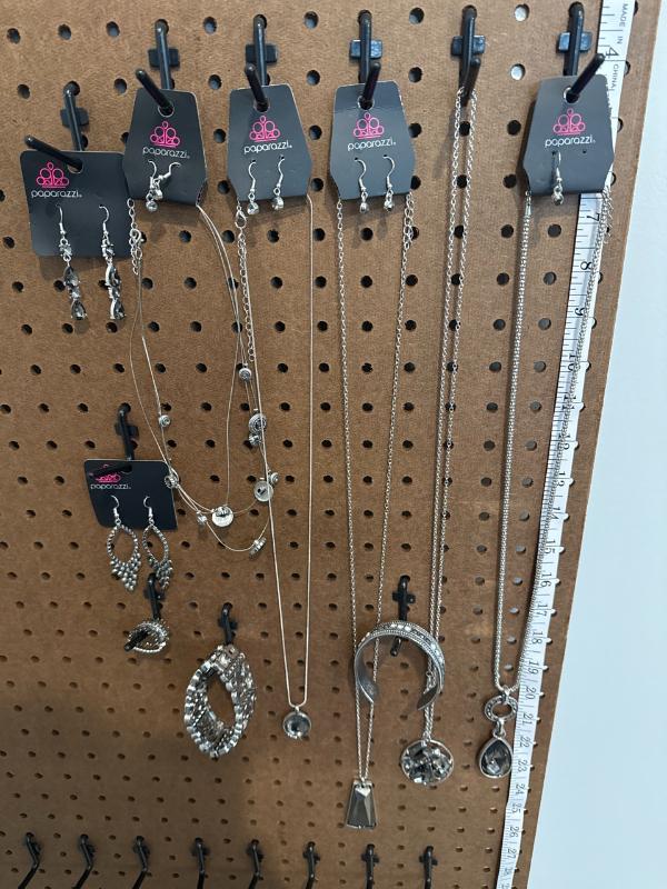 Sale Photo Thumbnail #135