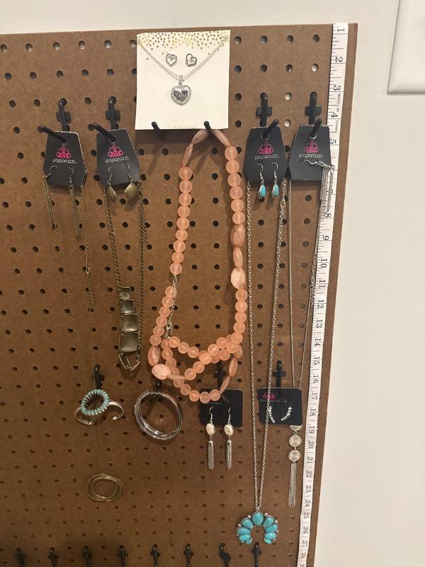 Sale Photo Thumbnail #177