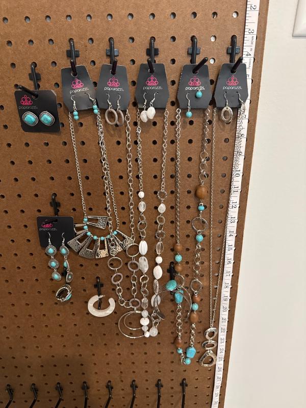 Sale Photo Thumbnail #144