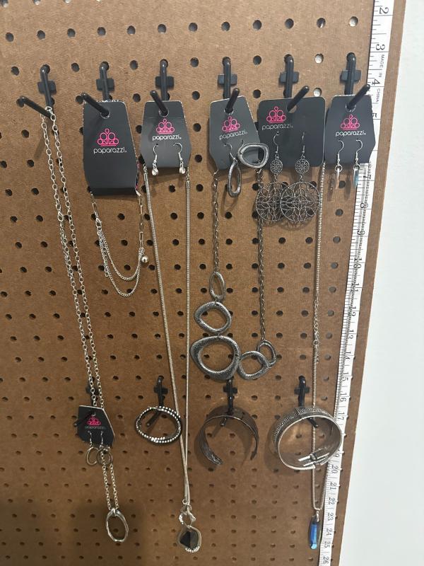 Sale Photo Thumbnail #174