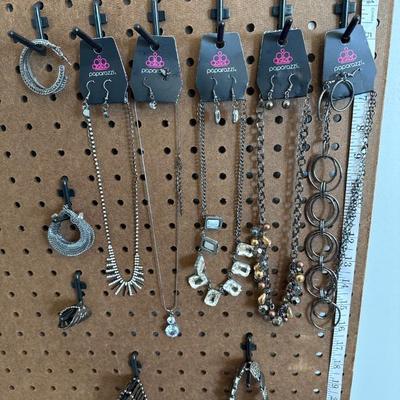 Sale Photo Thumbnail #119