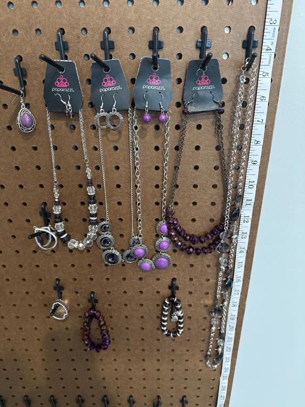 Sale Photo Thumbnail #147