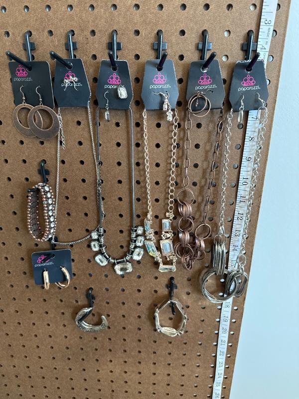 Sale Photo Thumbnail #127