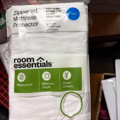 Sale Photo Thumbnail #352