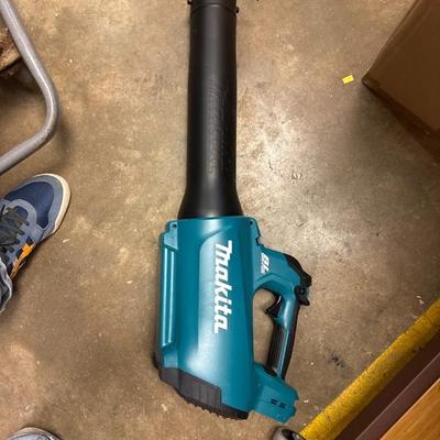 Sale Photo Thumbnail #361