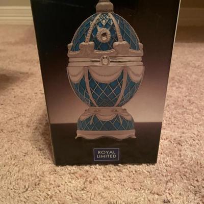 Sale Photo Thumbnail #44