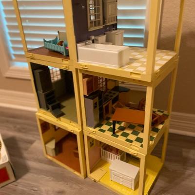 Sale Photo Thumbnail #149