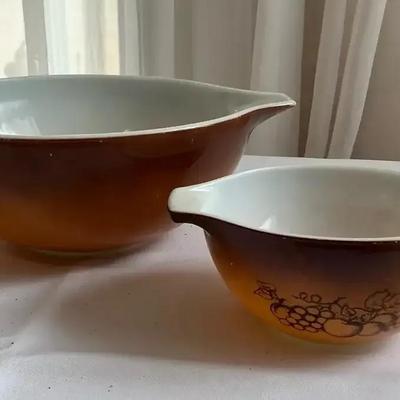 Brown Pyrex Bowls