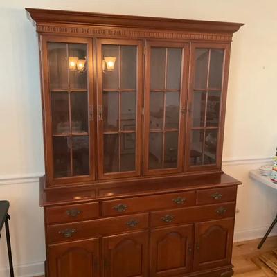 Ethan Allen Dining Hutch