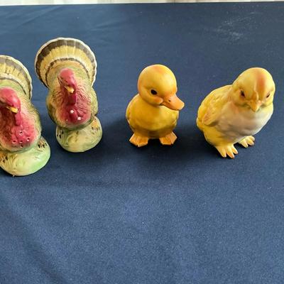 Lefton Barnyard Figurines