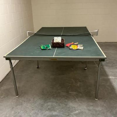 Ping Pong Table With Accessories 