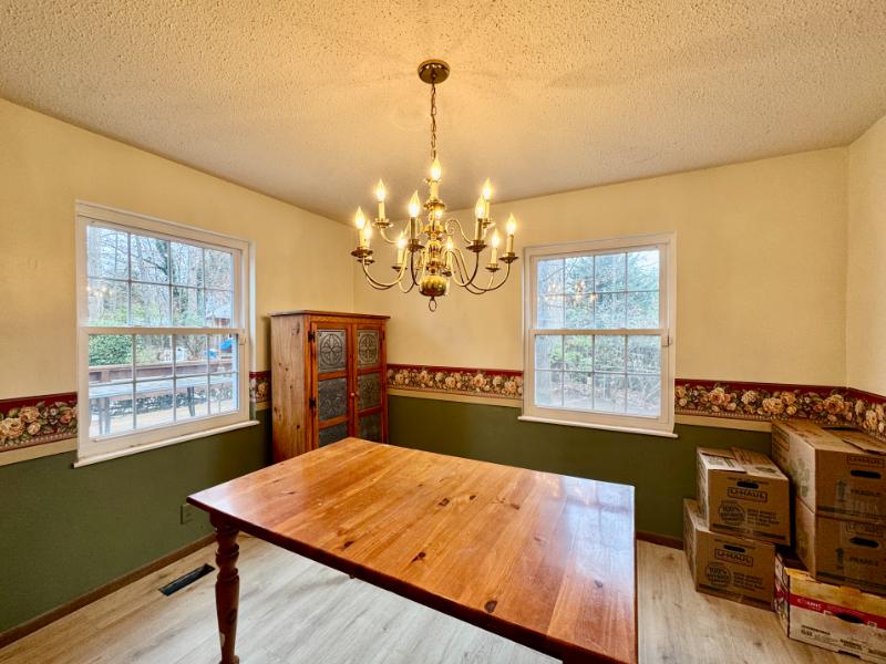 Sale Photo Thumbnail #24