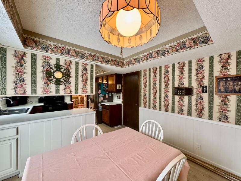 Sale Photo Thumbnail #29