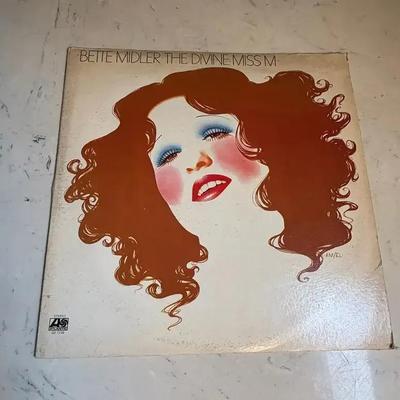 FIVE ALBUMS 70s & 80s Vinyl Records Misc - Bette Midler, Barry Manilow, Juice Newton and more