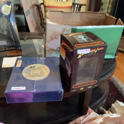 Spielberg Fans Delight: Indiana Jones Limited Edition DVD Gift Set & E.T. Ultimate Gift Set
