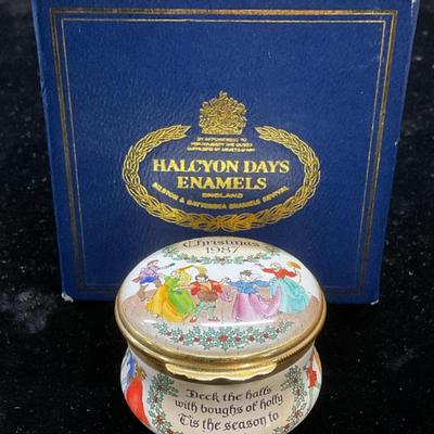 Sale Photo Thumbnail #218