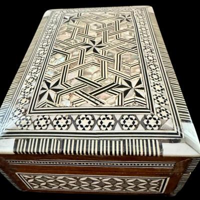 Sale Photo Thumbnail #147