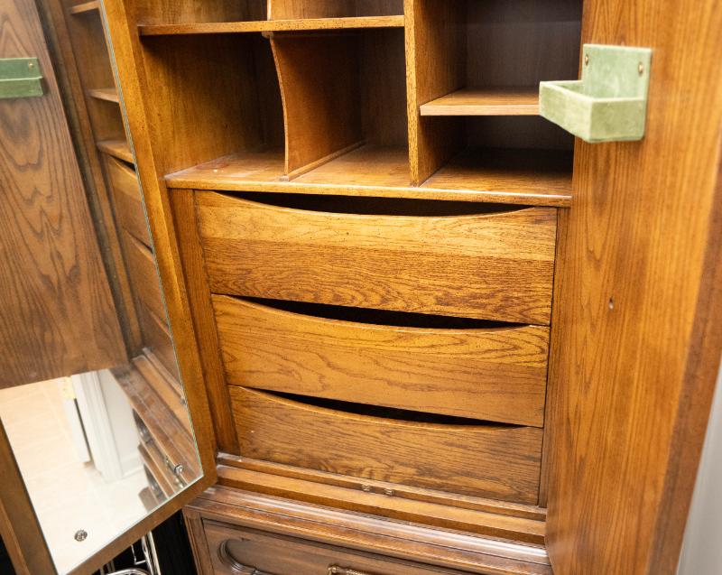 Sale Photo Thumbnail #194