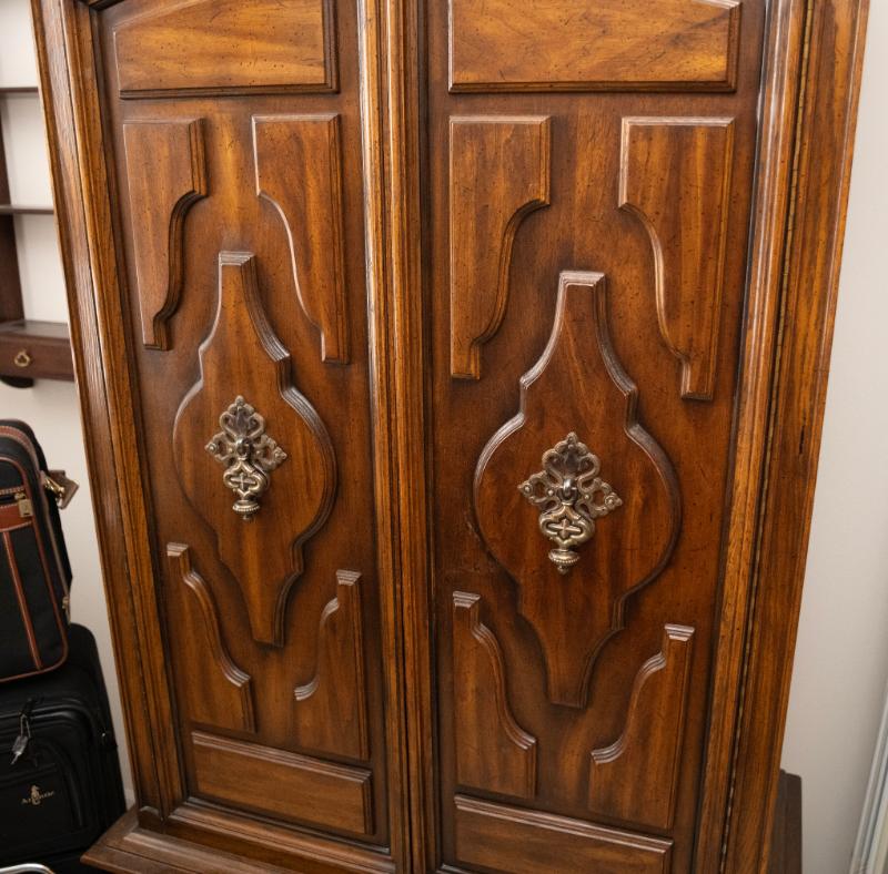 Sale Photo Thumbnail #193