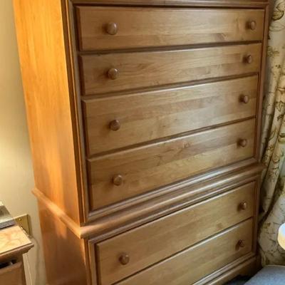 8 Drawer Pine Bedroom Dresser 