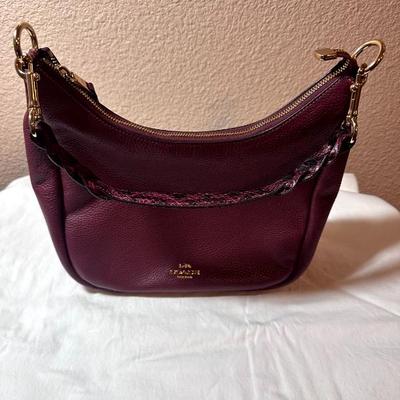 Sale Photo Thumbnail #127