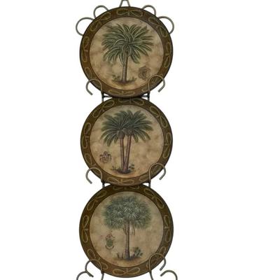 Set of 3 Decorative Palm Tree Plates in Metal Wall Rack