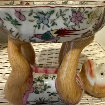 Decorative Monkey Figurine Bowl – Hand-Painted Floral Design