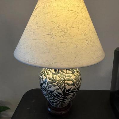 Hand-Painted Ceramic Leaf Motif Table Lamp