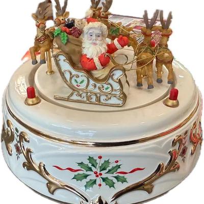 Lenox Holiday Santa Millennium Centerpiece Carousel Music Box