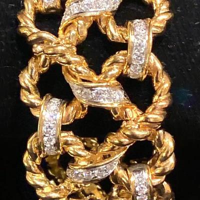 Bold 18 karat yellow gold ladies diamond link bracelet