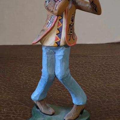Crazy coyote golfer figurine