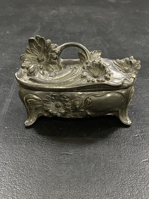 Sale Photo Thumbnail #227