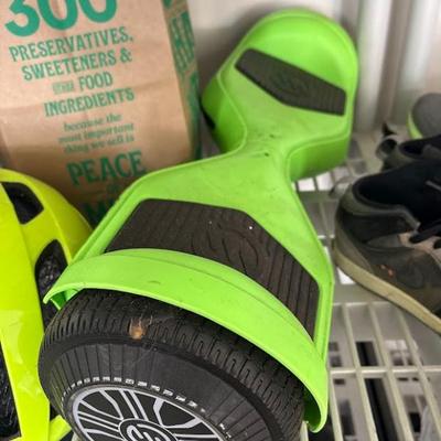 Razor Hovertrax Brights hoverboard in green